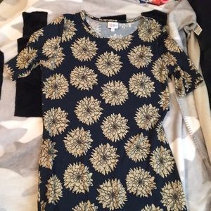 Large floral Julia Lularoe dress